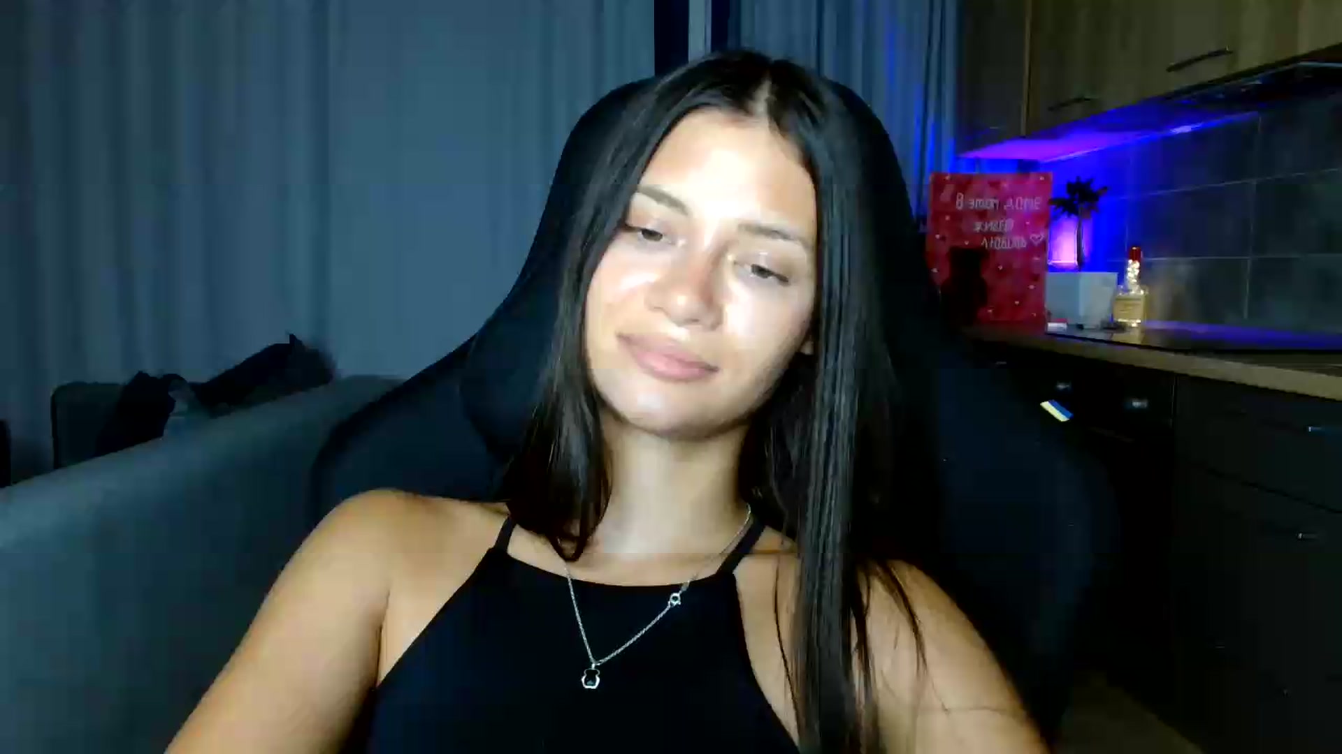 Gallery image thumbnail from FitXoxo's myfreecams stream on, 07/16/2026, 18:40 image 6 of 20