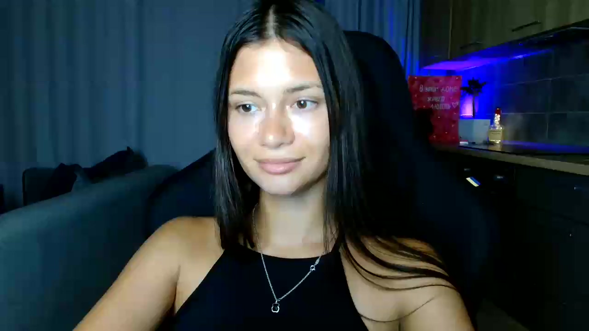 Gallery image thumbnail from FitXoxo's myfreecams stream on, 07/16/2026, 18:40 image 1 of 20