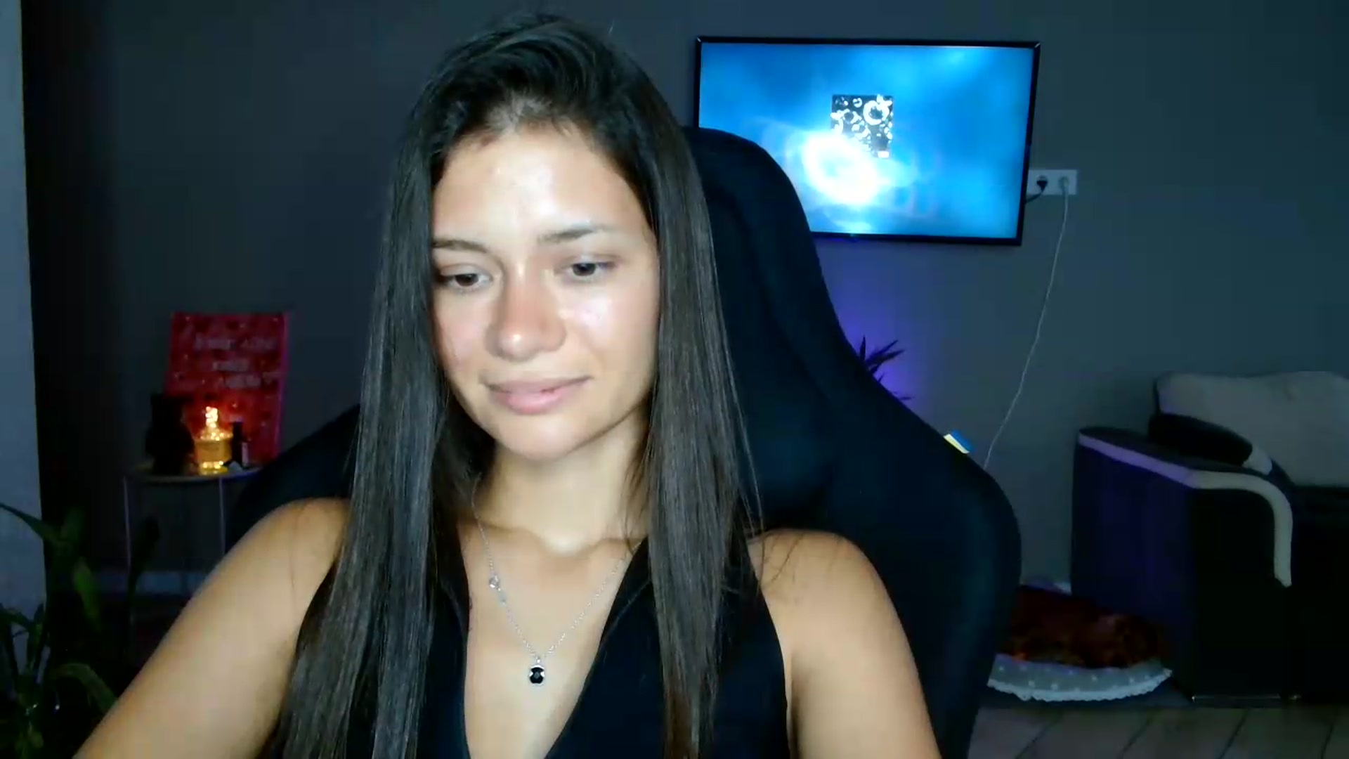 Gallery image thumbnail from FitXoxo's myfreecams stream on, 07/17/2026, 16:14 image 20 of 20