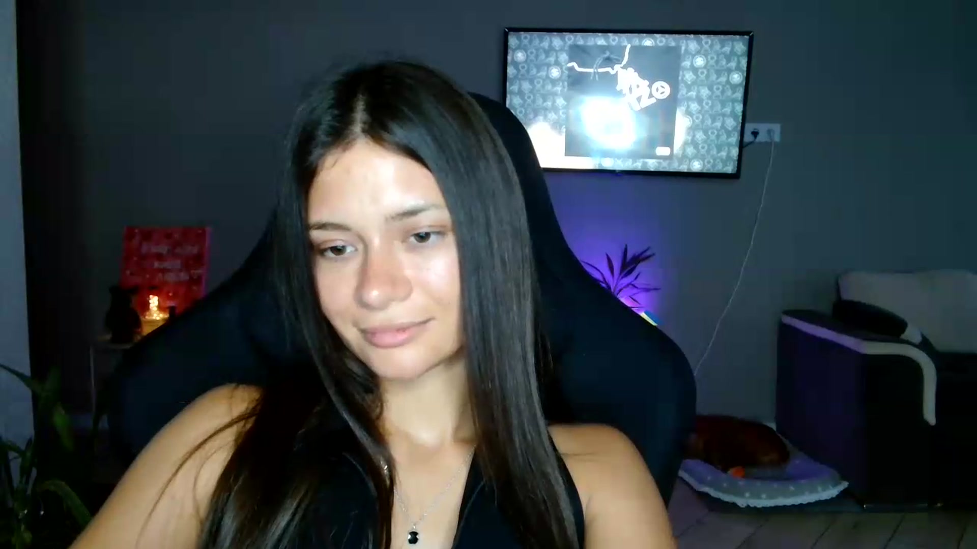 Gallery image thumbnail from FitXoxo's myfreecams stream on, 07/17/2026, 16:14 image 15 of 20