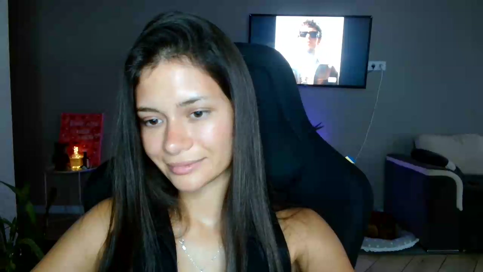 Gallery image thumbnail from FitXoxo's myfreecams stream on, 07/17/2026, 16:14 image 19 of 20