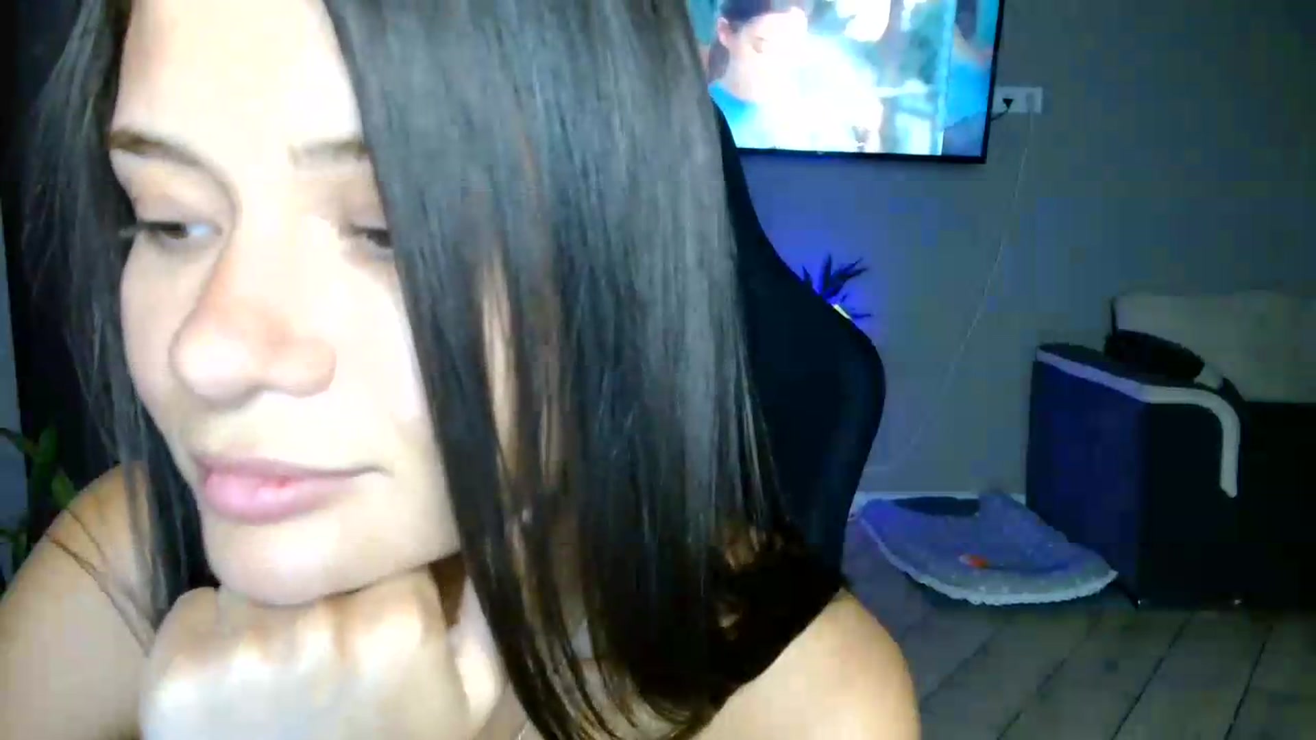 Gallery image thumbnail from FitXoxo's myfreecams stream on, 07/17/2026, 18:17 image 18 of 20
