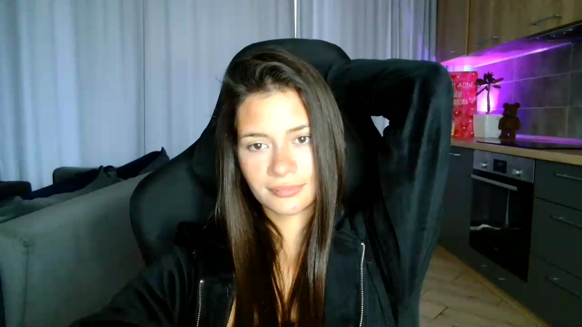 Gallery image thumbnail from FitXoxo's myfreecams stream on, 07/23/2026, 16:00 image 15 of 20