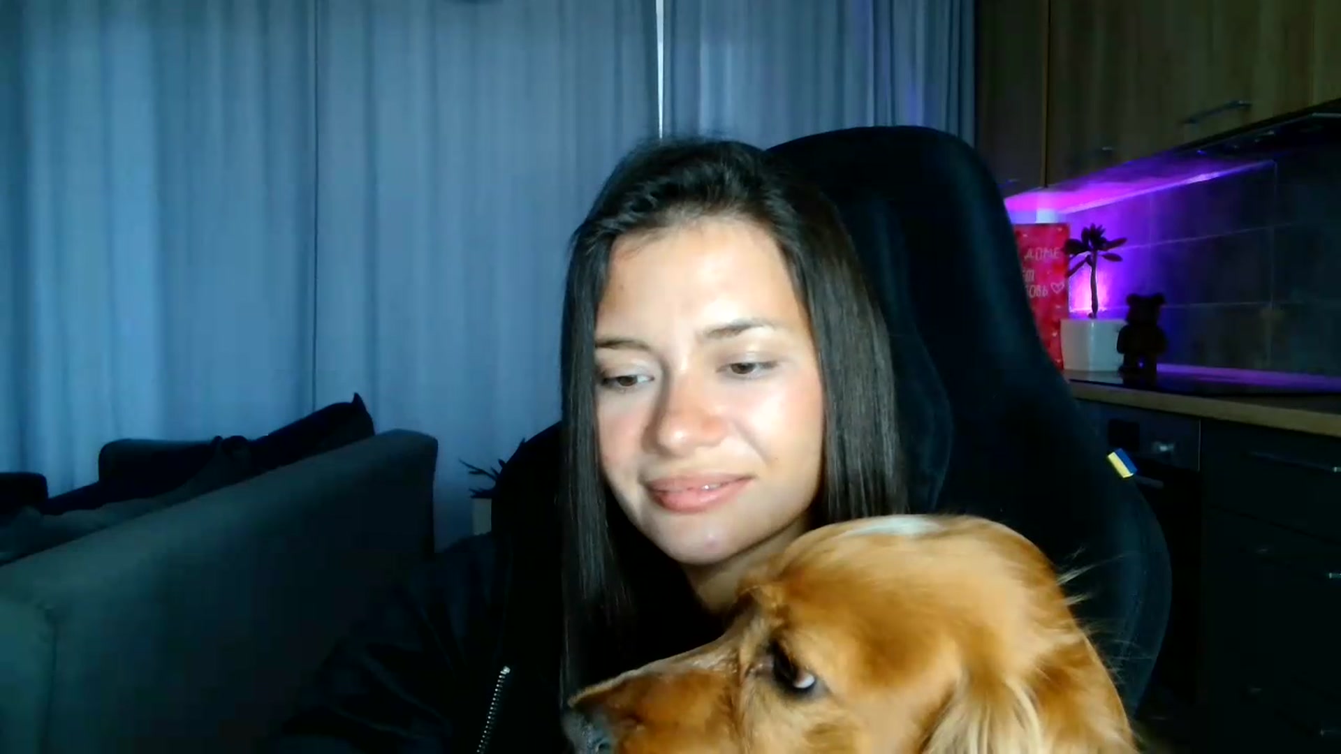 Gallery image thumbnail from FitXoxo's myfreecams stream on, 07/23/2026, 16:00 image 8 of 20