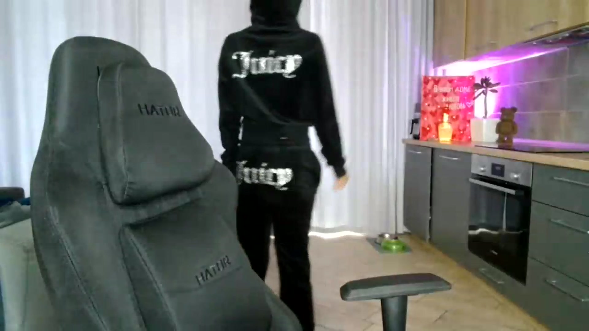 Gallery image thumbnail from FitXoxo's myfreecams stream on, 07/23/2026, 16:00 image 12 of 20