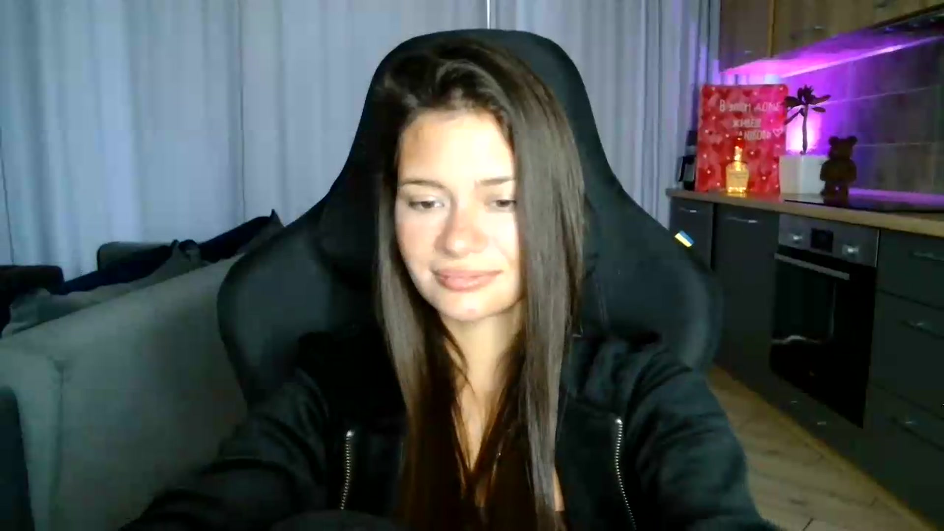 Gallery image thumbnail from FitXoxo's myfreecams stream on, 07/23/2026, 16:00 image 20 of 20