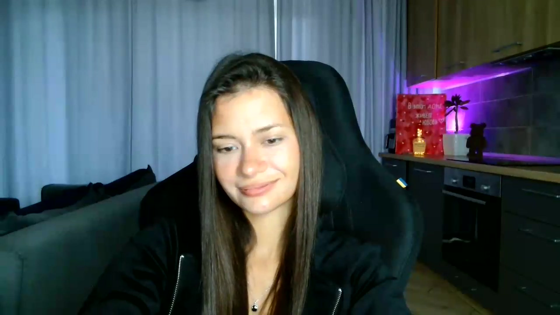 Gallery image thumbnail from FitXoxo's myfreecams stream on, 07/23/2026, 16:00 image 5 of 20