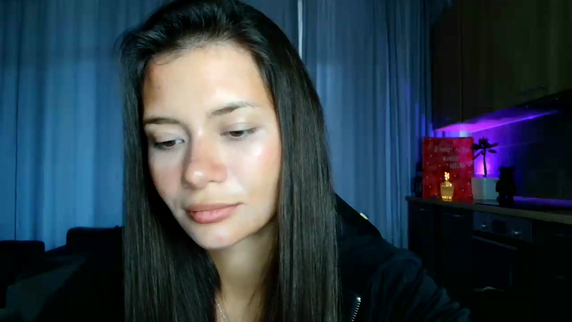 Gallery image thumbnail from FitXoxo's myfreecams stream on, 07/23/2026, 16:00 image 2 of 20