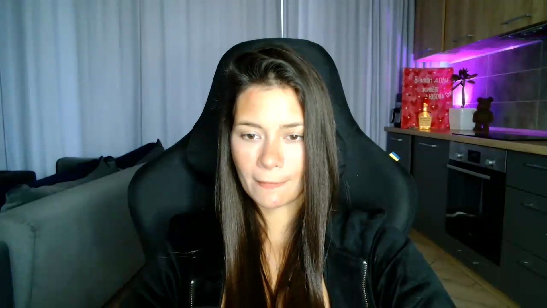 Gallery image thumbnail from FitXoxo's myfreecams stream on, 07/23/2026, 16:00 image 18 of 20