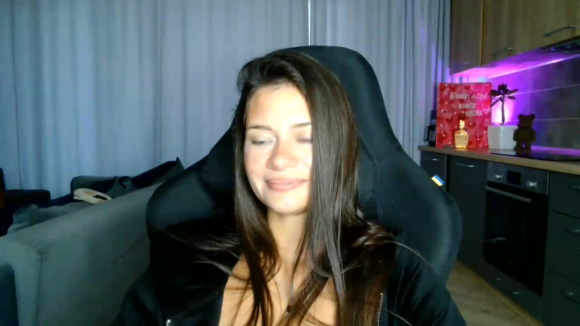 Gallery image thumbnail from FitXoxo's myfreecams stream on, 07/23/2026, 16:28 image 20 of 20