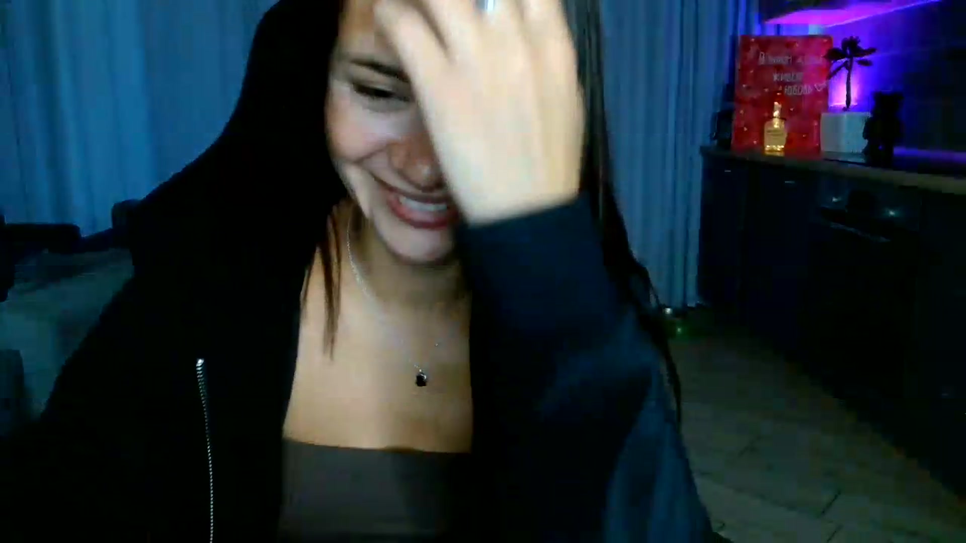 Gallery image thumbnail from FitXoxo's myfreecams stream on, 07/23/2026, 16:28 image 16 of 20