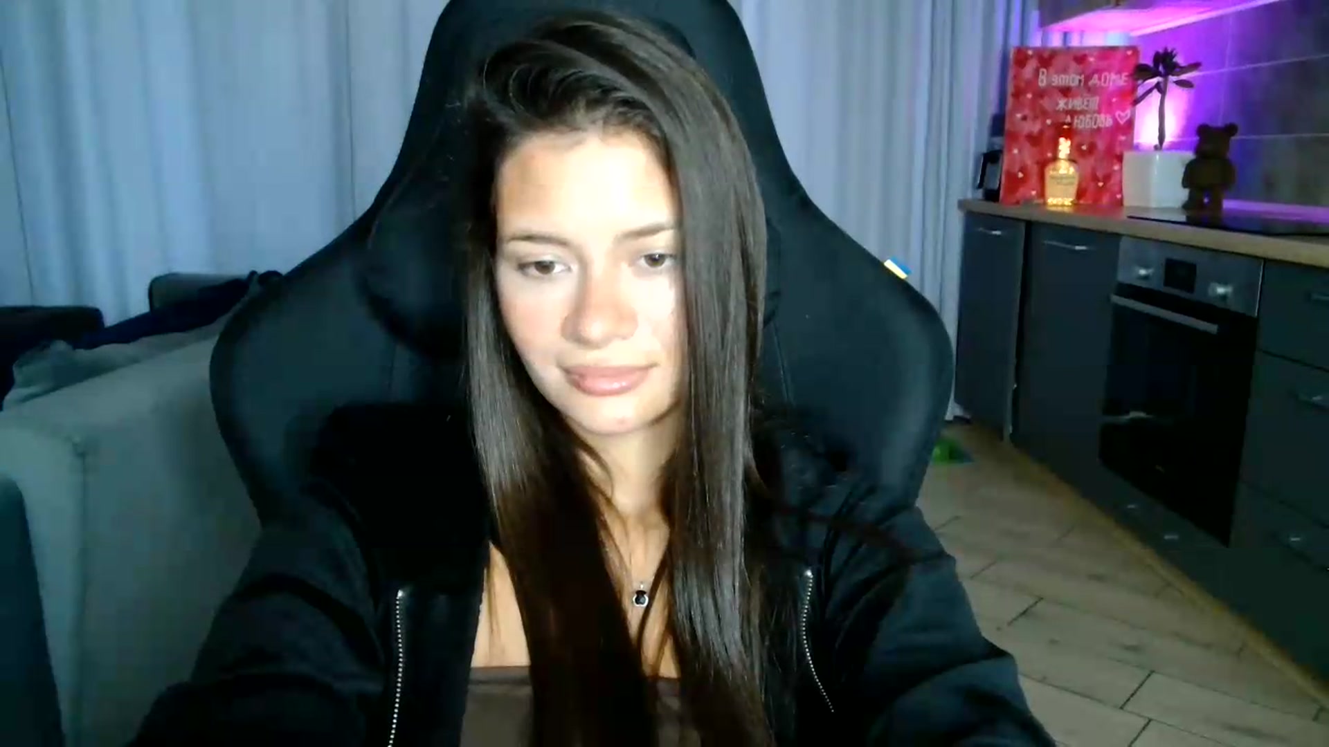 Gallery image thumbnail from FitXoxo's myfreecams stream on, 07/23/2026, 16:28 image 5 of 20