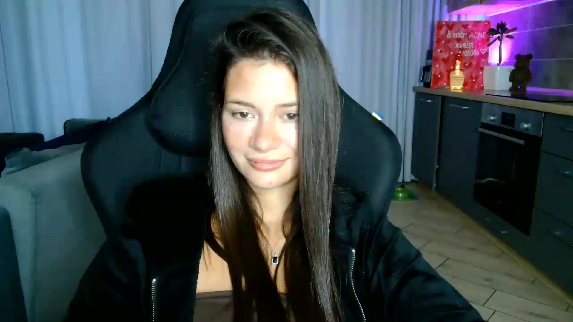 Gallery image thumbnail from FitXoxo's myfreecams stream on, 07/23/2026, 16:28 image 13 of 20