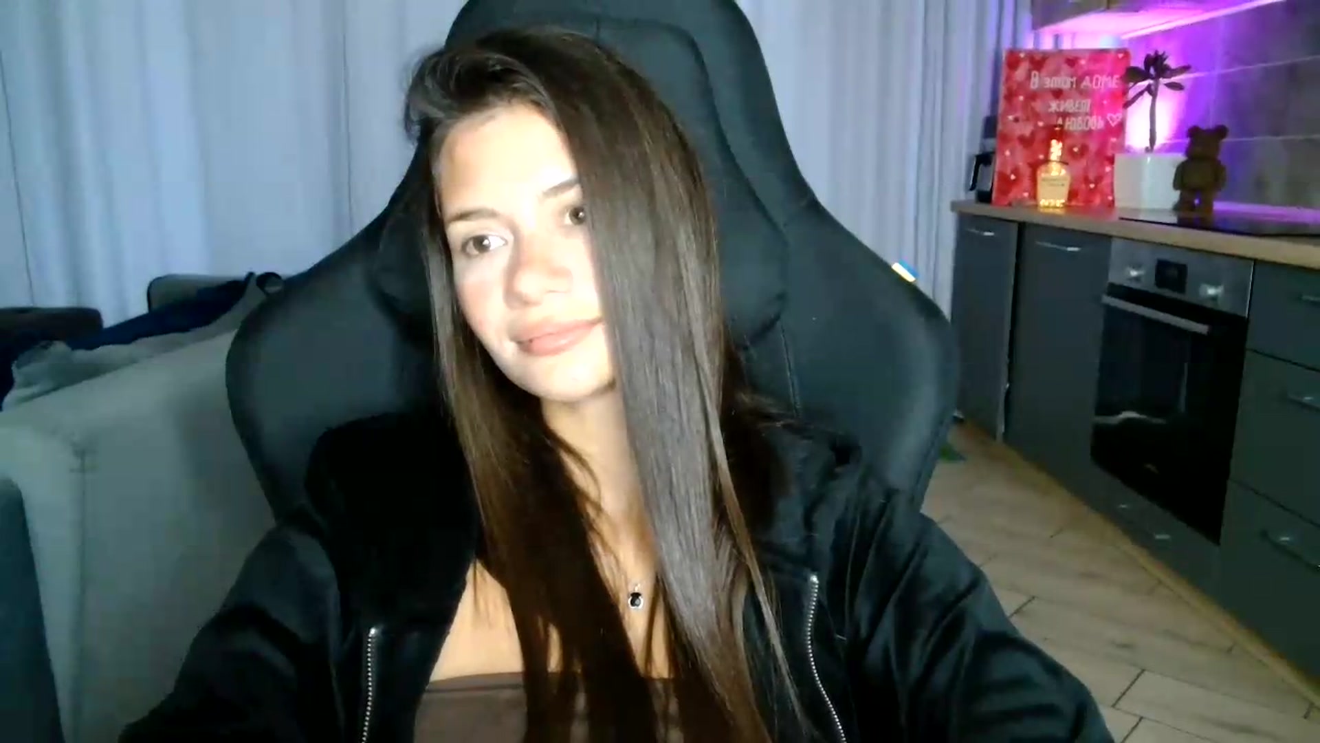 Gallery image thumbnail from FitXoxo's myfreecams stream on, 07/23/2026, 16:28 image 10 of 20