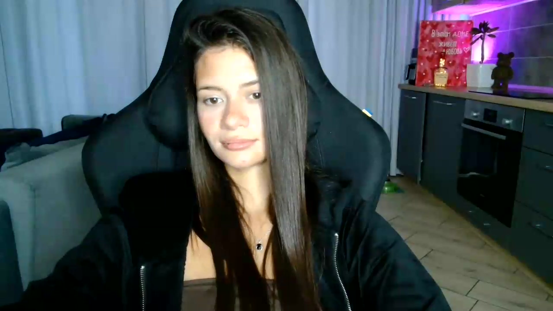 Gallery image thumbnail from FitXoxo's myfreecams stream on, 07/23/2026, 16:28 image 12 of 20