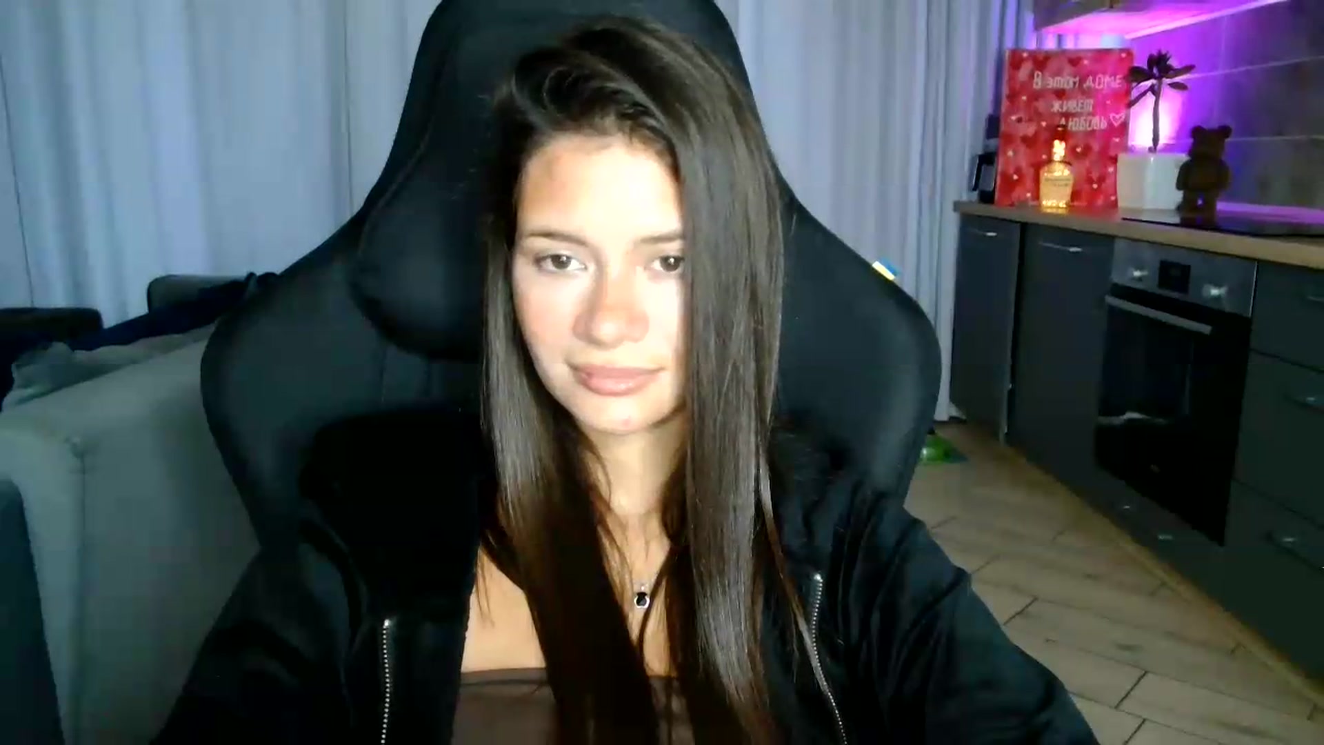 Gallery image thumbnail from FitXoxo's myfreecams stream on, 07/23/2026, 16:28 image 9 of 20