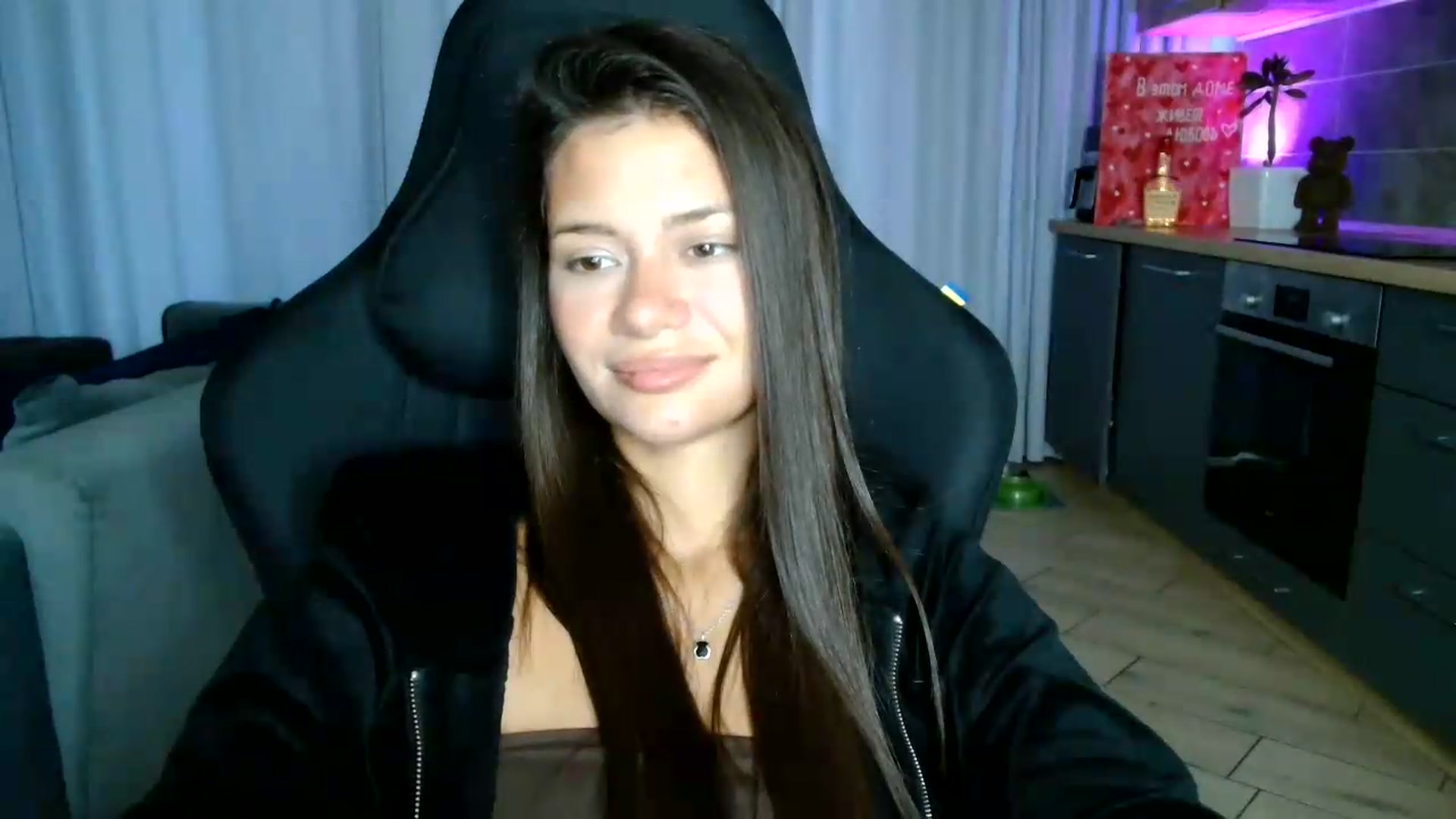 Gallery image thumbnail from FitXoxo's myfreecams stream on, 07/23/2026, 16:28 image 7 of 20