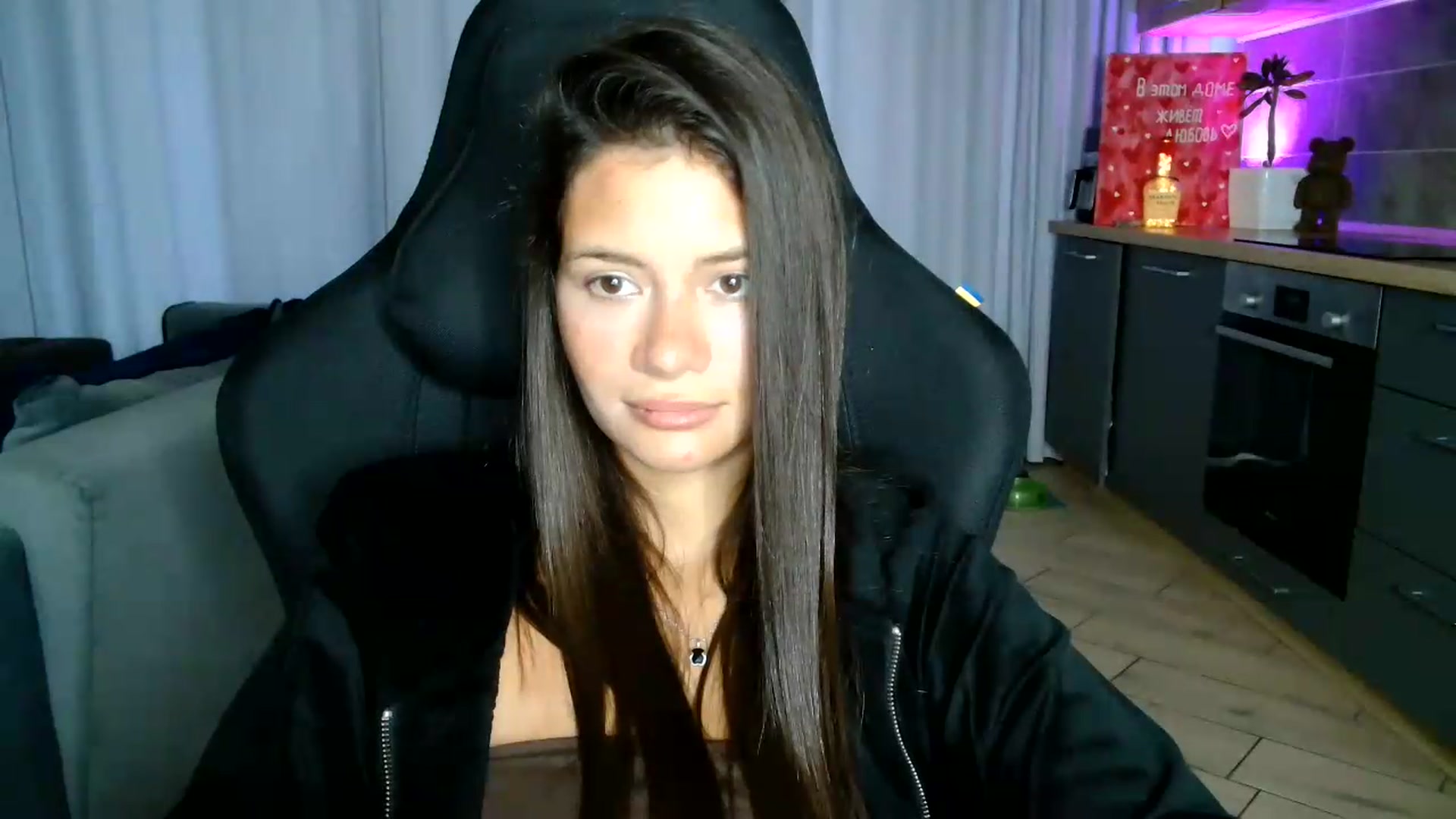 Gallery image thumbnail from FitXoxo's myfreecams stream on, 07/23/2026, 16:28 image 11 of 20