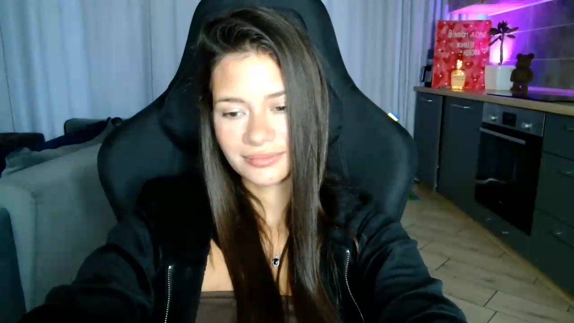 Gallery image thumbnail from FitXoxo's myfreecams stream on, 07/23/2026, 16:28 image 8 of 20