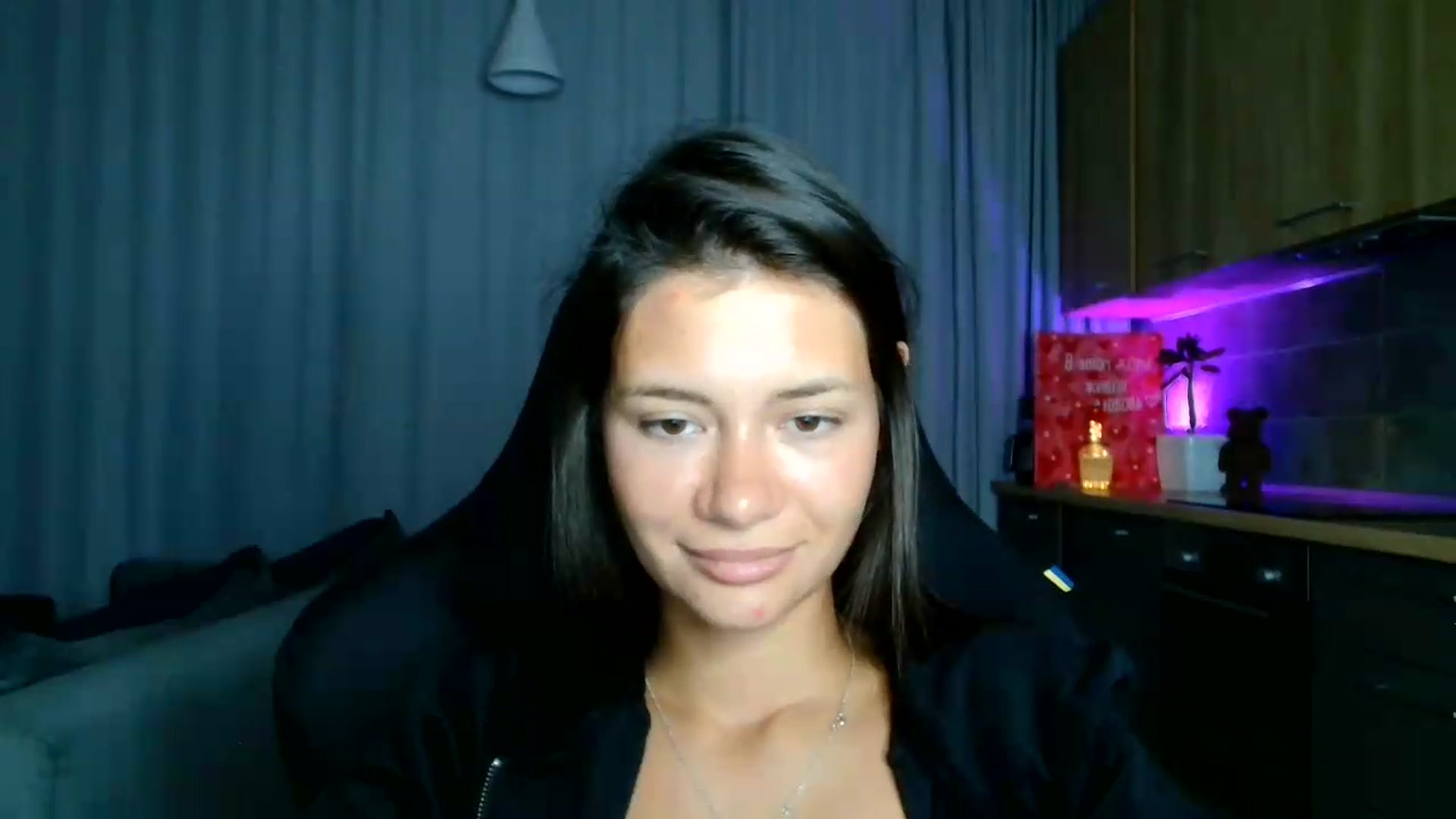 Gallery image thumbnail from FitXoxo's myfreecams stream on, 07/23/2026, 18:11 image 3 of 20