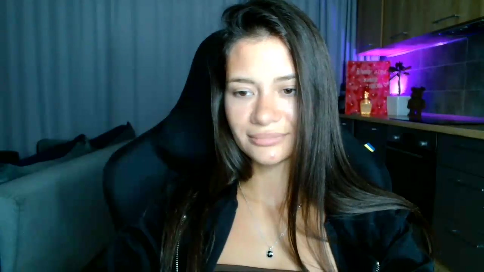 Gallery image thumbnail from FitXoxo's myfreecams stream on, 07/23/2026, 18:11 image 6 of 20