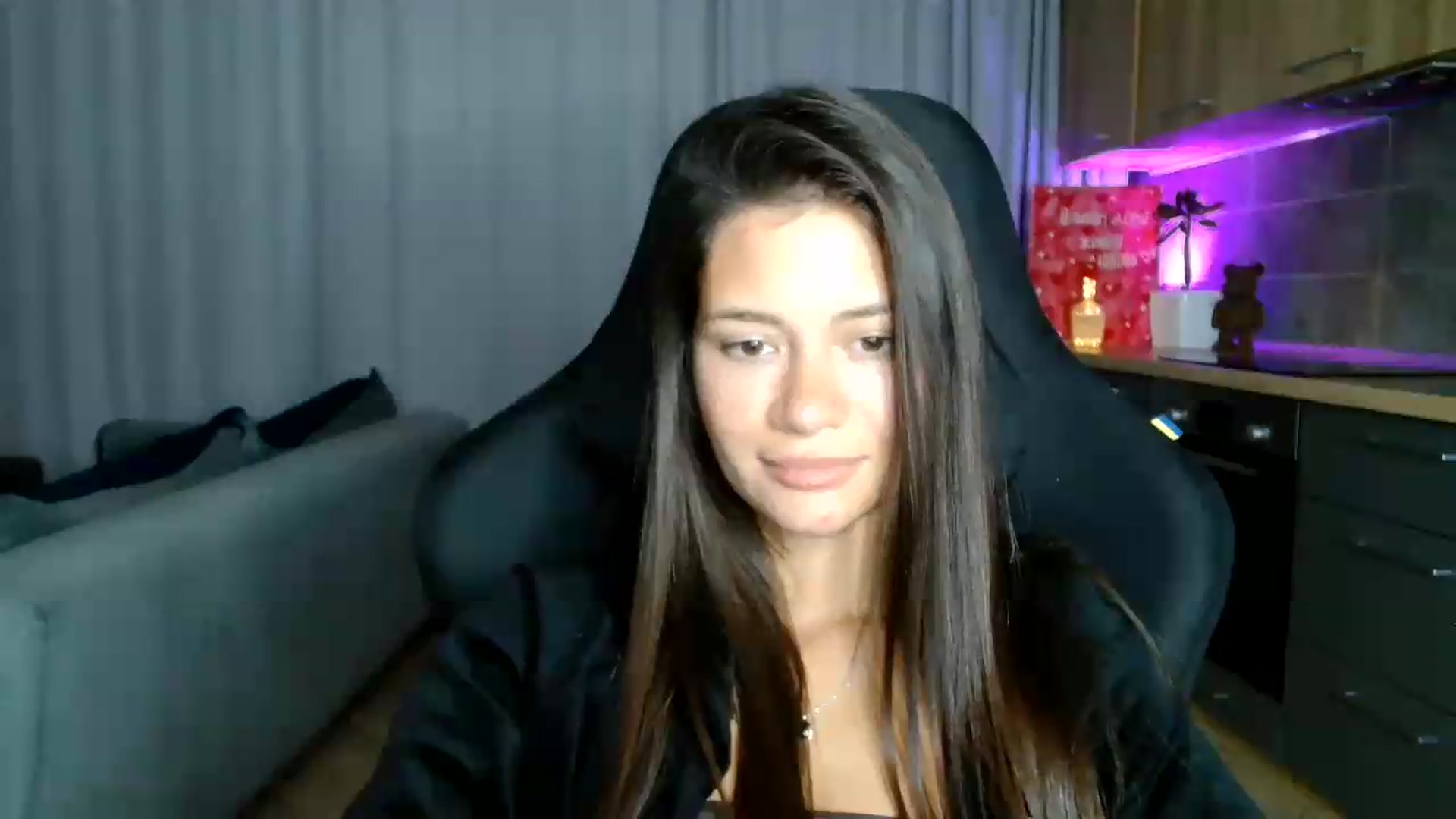 Gallery image thumbnail from FitXoxo's myfreecams stream on, 07/23/2026, 18:11 image 18 of 20