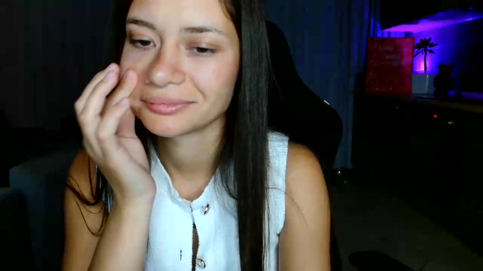 Gallery image thumbnail from FitXoxo's myfreecams stream on, 07/29/2026, 18:33 image 11 of 20