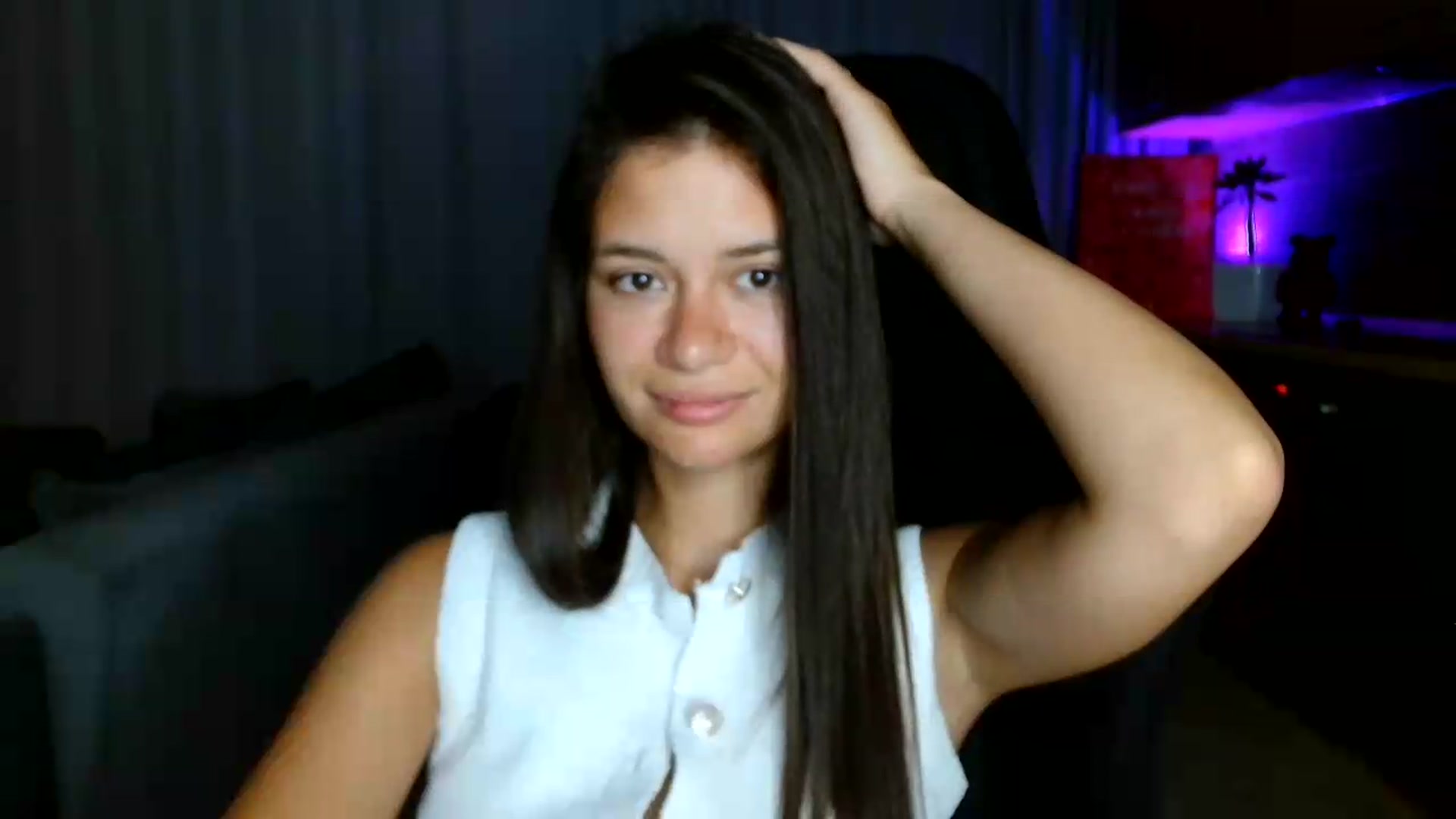 Gallery image thumbnail from FitXoxo's myfreecams stream on, 07/29/2026, 18:33 image 19 of 20