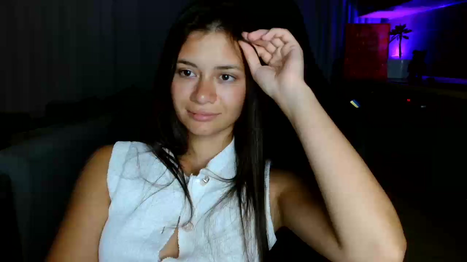 Gallery image thumbnail from FitXoxo's myfreecams stream on, 07/29/2026, 19:20 image 18 of 20