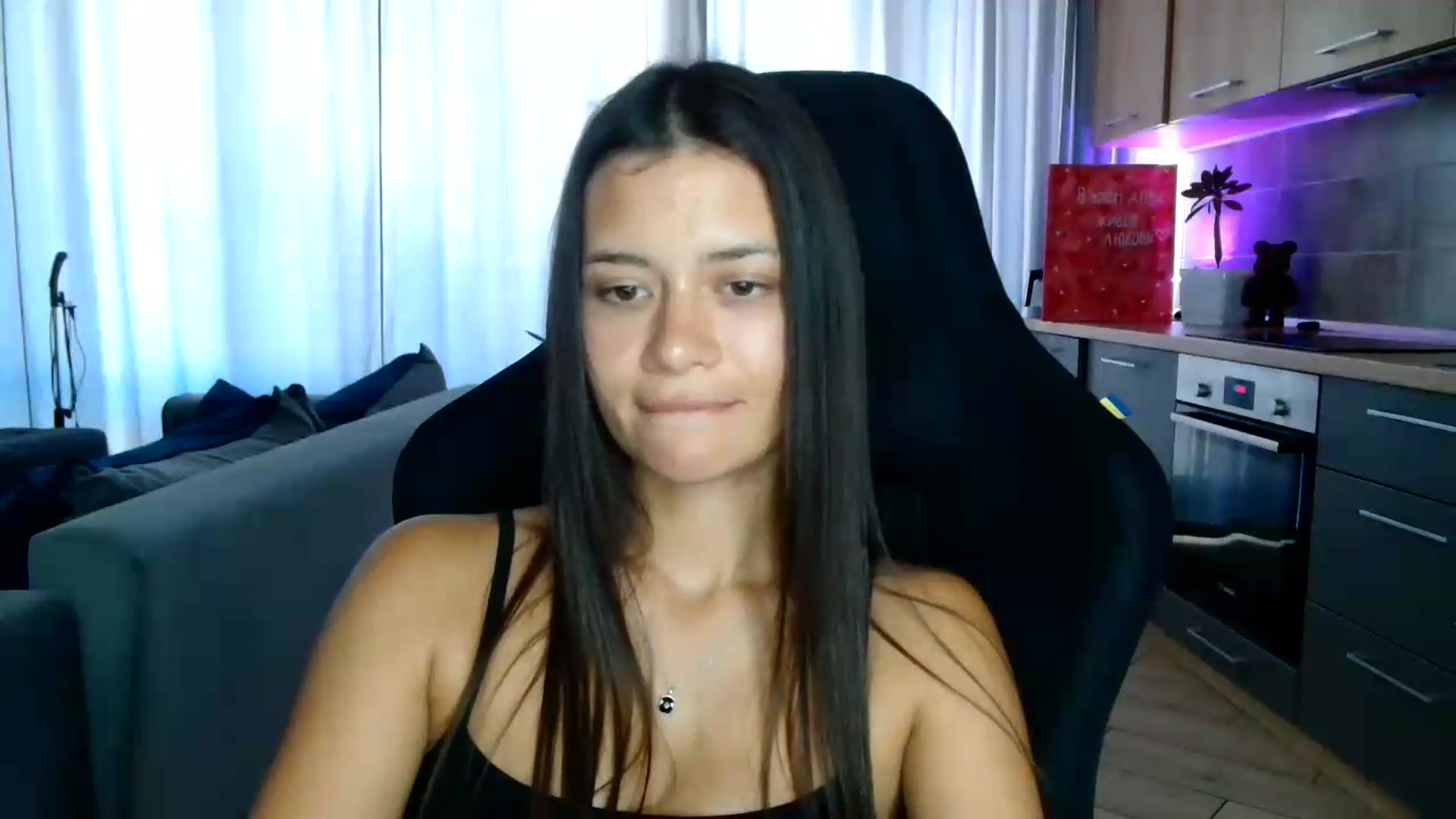 Gallery image thumbnail from FitXoxo's myfreecams stream on, 07/30/2026, 16:27 image 9 of 20