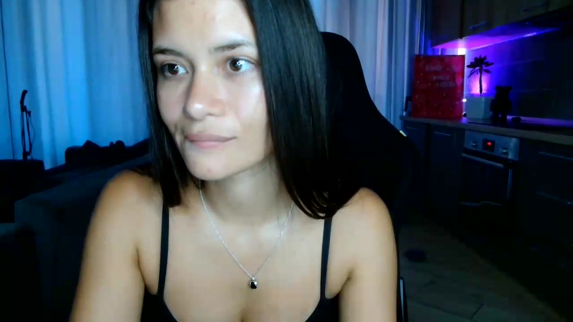 Gallery image thumbnail from FitXoxo's myfreecams stream on, 07/30/2026, 17:08 image 12 of 20