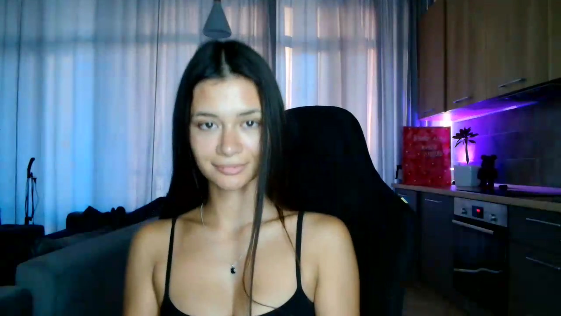Gallery image thumbnail from FitXoxo's myfreecams stream on, 07/30/2026, 17:08 image 6 of 20