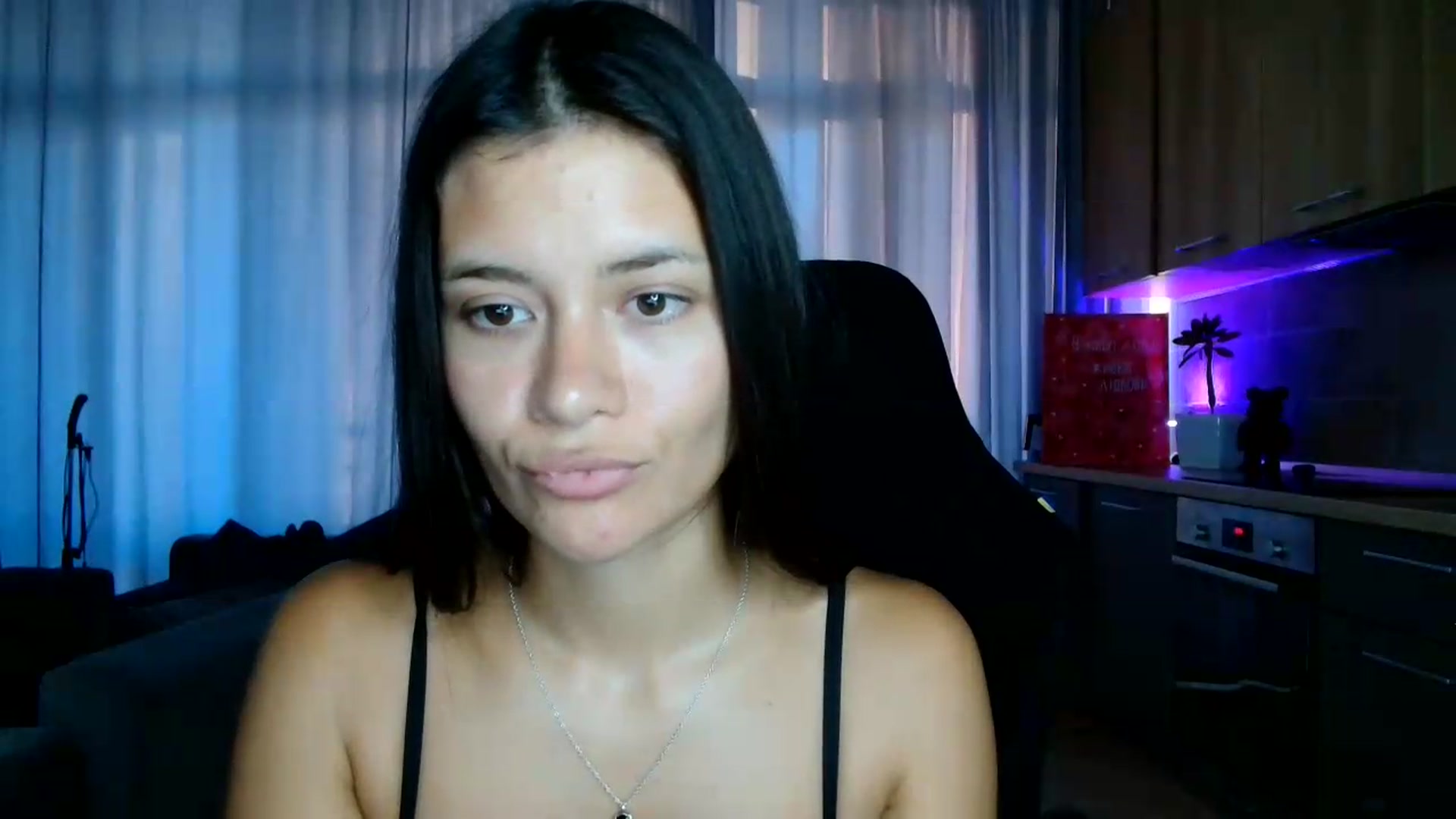 Gallery image thumbnail from FitXoxo's myfreecams stream on, 07/30/2026, 17:08 image 7 of 20