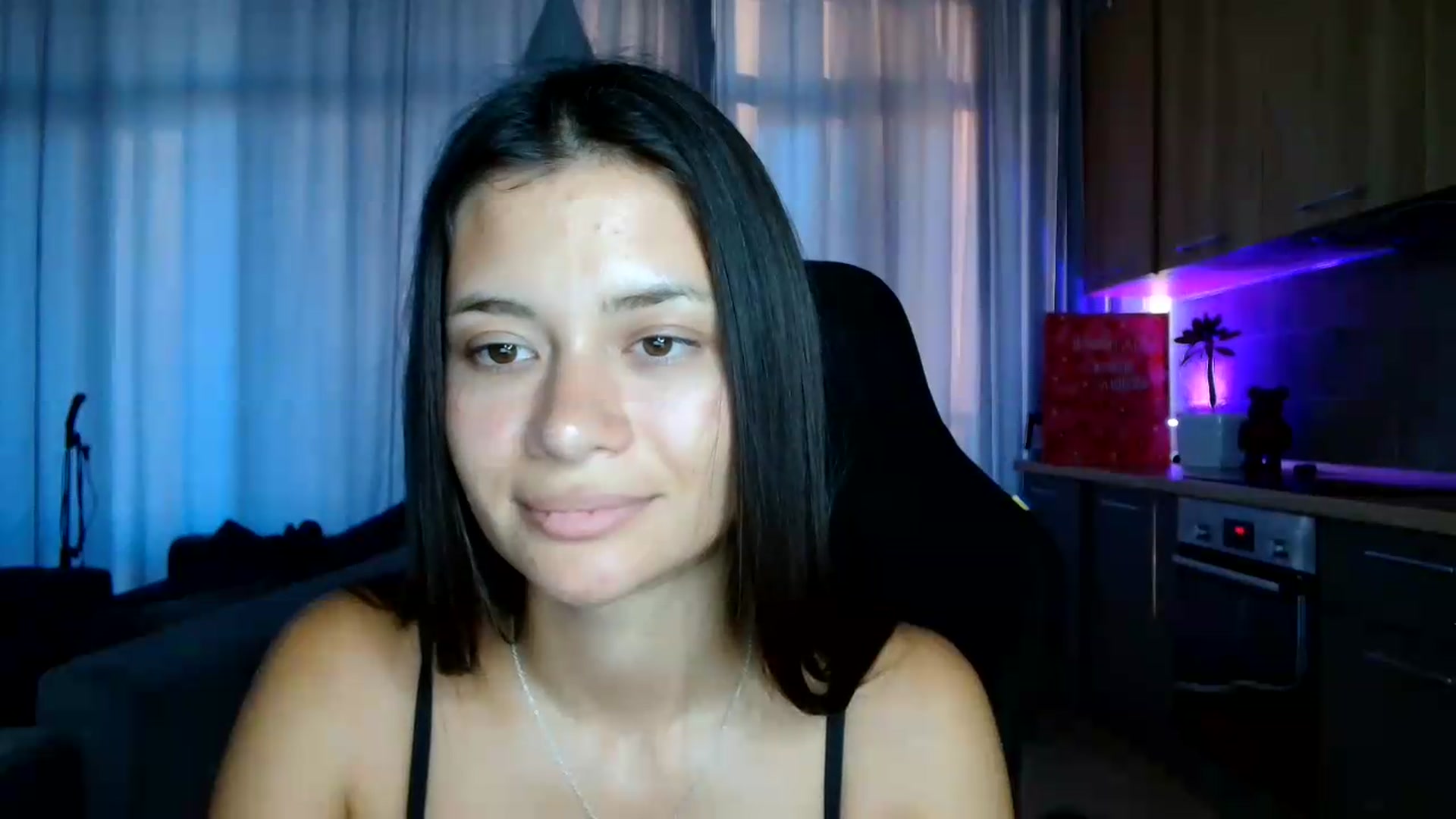 Gallery image thumbnail from FitXoxo's myfreecams stream on, 07/30/2026, 17:08 image 10 of 20