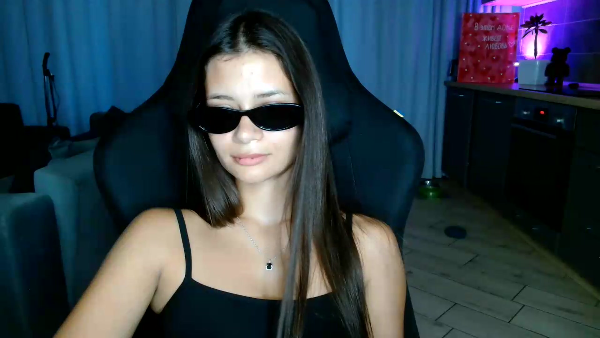Gallery image thumbnail from FitXoxo's myfreecams stream on, 07/30/2026, 17:53 image 8 of 20