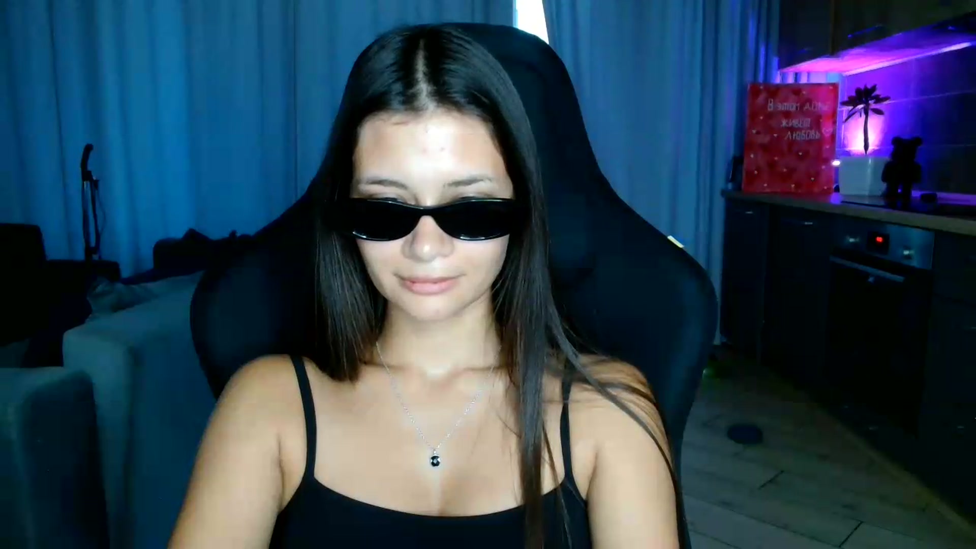 Gallery image thumbnail from FitXoxo's myfreecams stream on, 07/30/2026, 17:53 image 4 of 20