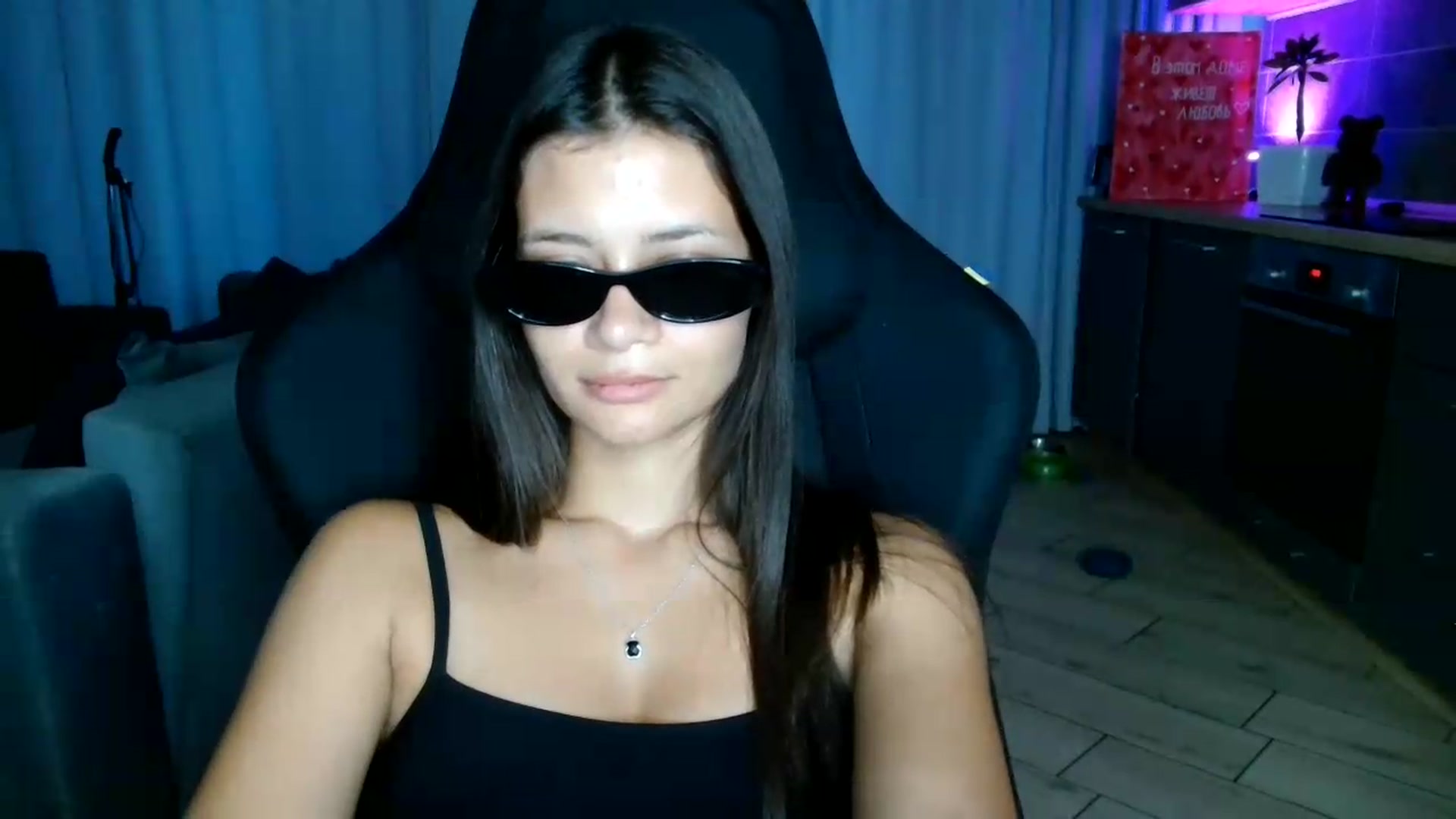 Gallery image thumbnail from FitXoxo's myfreecams stream on, 07/30/2026, 17:53 image 7 of 20