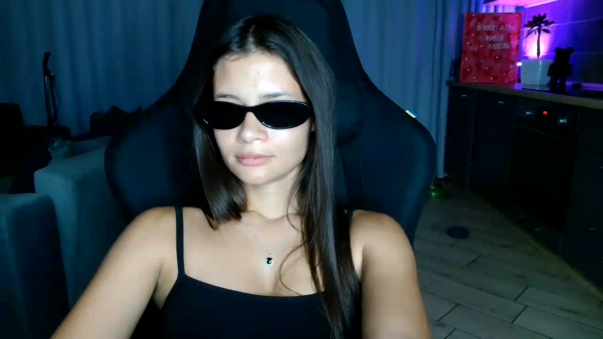 Gallery image thumbnail from FitXoxo's myfreecams stream on, 07/30/2026, 17:53 image 16 of 20