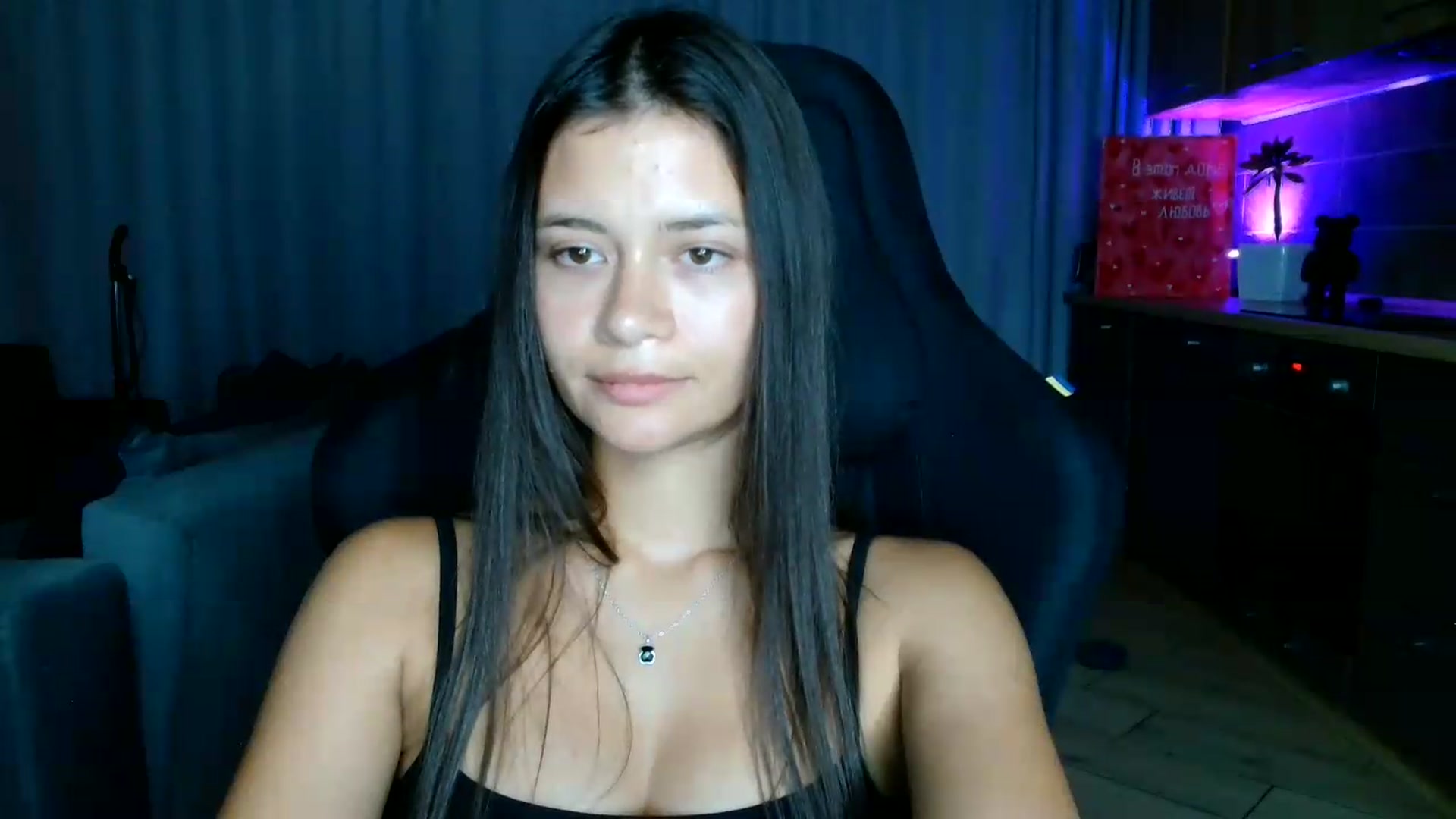 Gallery image thumbnail from FitXoxo's myfreecams stream on, 07/30/2026, 18:21 image 2 of 20