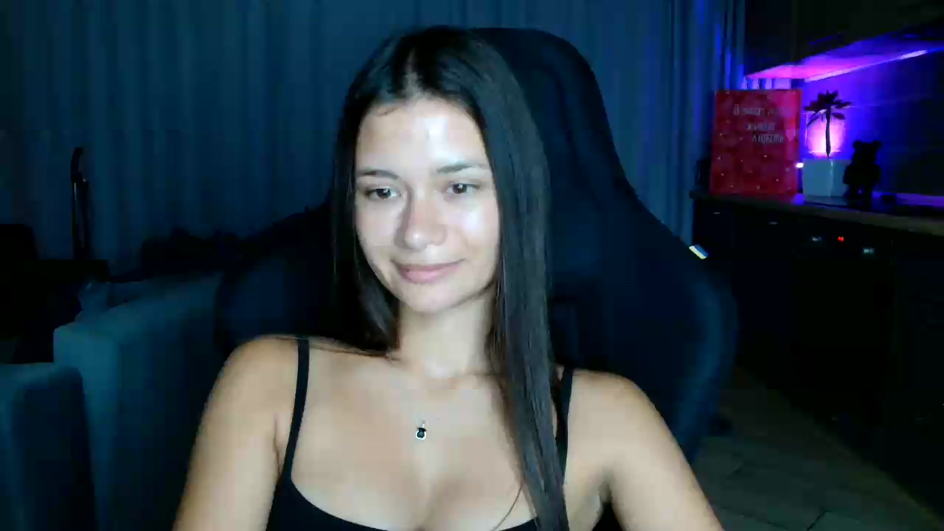 Gallery image thumbnail from FitXoxo's myfreecams stream on, 07/30/2026, 18:21 image 12 of 20