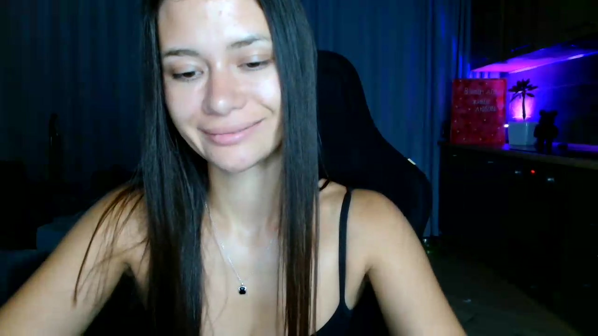Gallery image thumbnail from FitXoxo's myfreecams stream on, 07/30/2026, 19:59 image 10 of 20