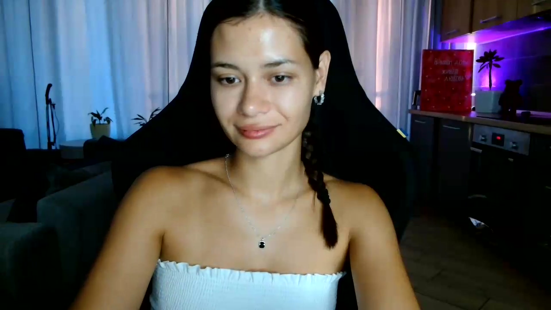 Gallery image thumbnail from FitXoxo's myfreecams stream on, 07/31/2026, 17:28 image 8 of 20