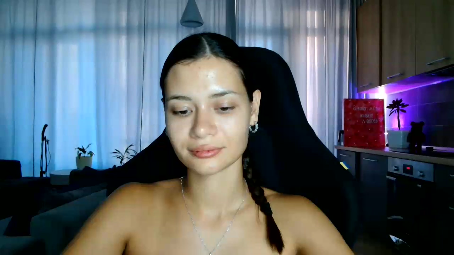 Gallery image thumbnail from FitXoxo's myfreecams stream on, 07/31/2026, 17:28 image 3 of 20