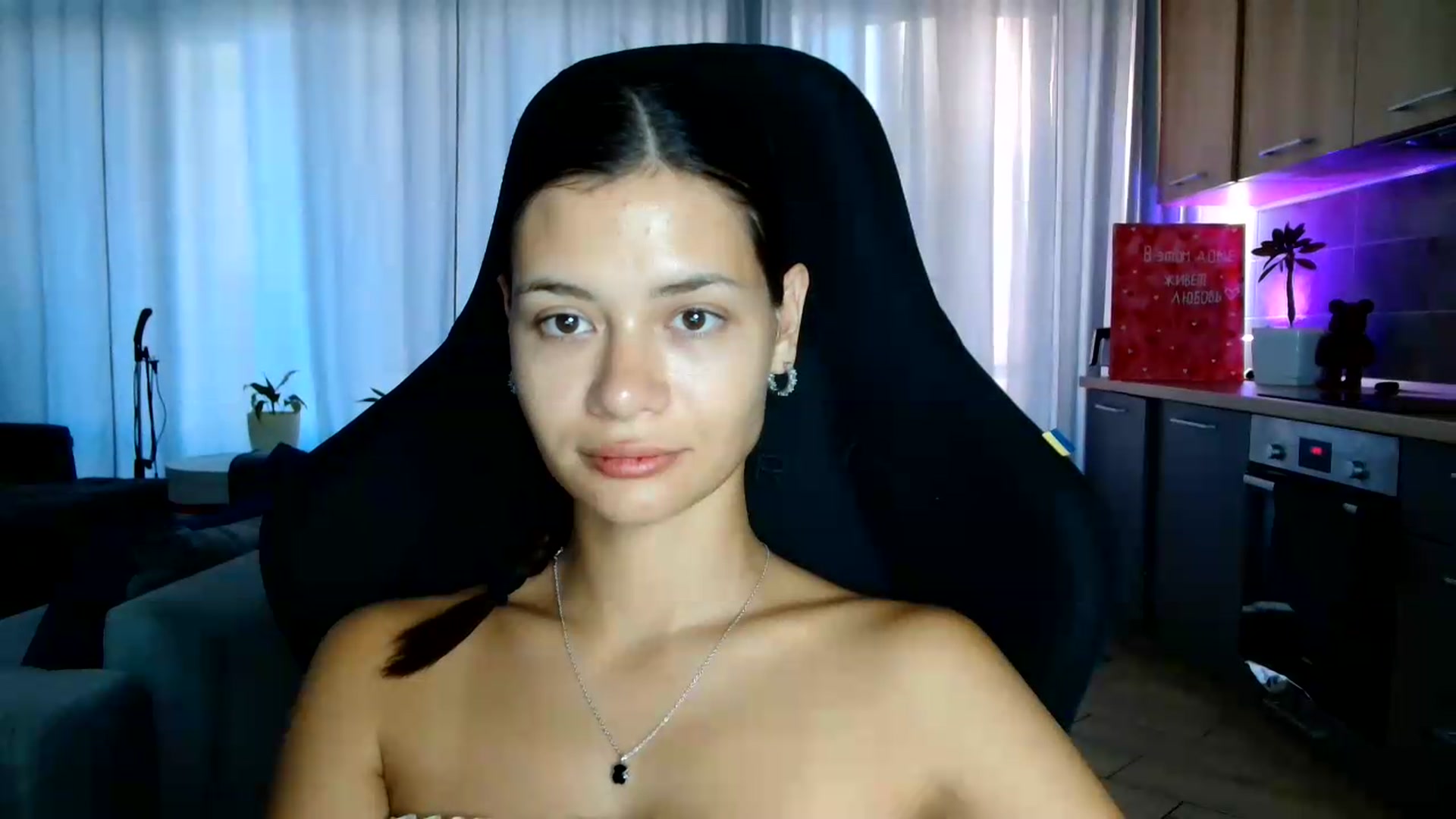 Gallery image thumbnail from FitXoxo's myfreecams stream on, 07/31/2026, 17:28 image 2 of 20