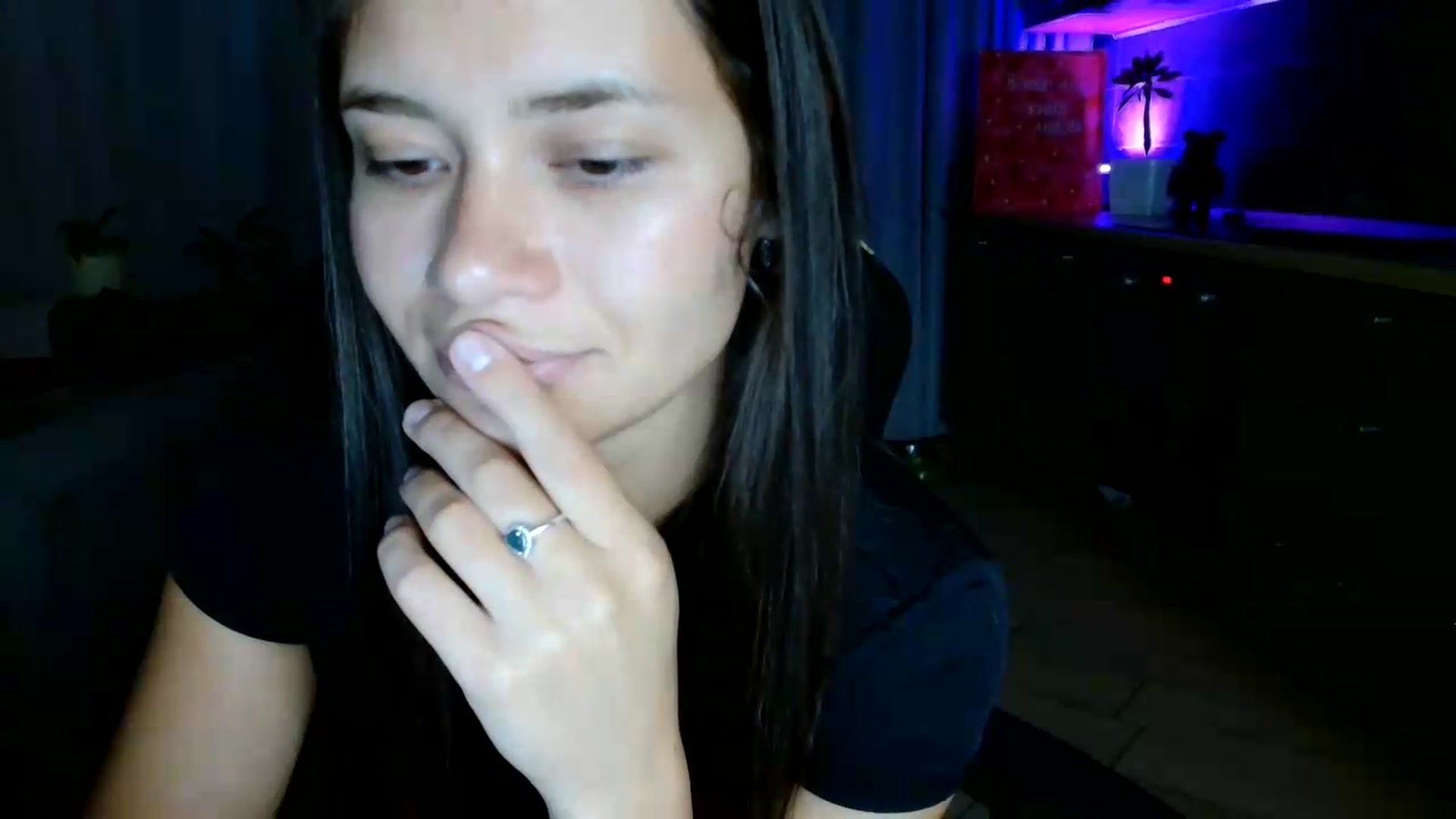 Gallery image thumbnail from FitXoxo's myfreecams stream on, 07/31/2026, 20:05 image 20 of 20