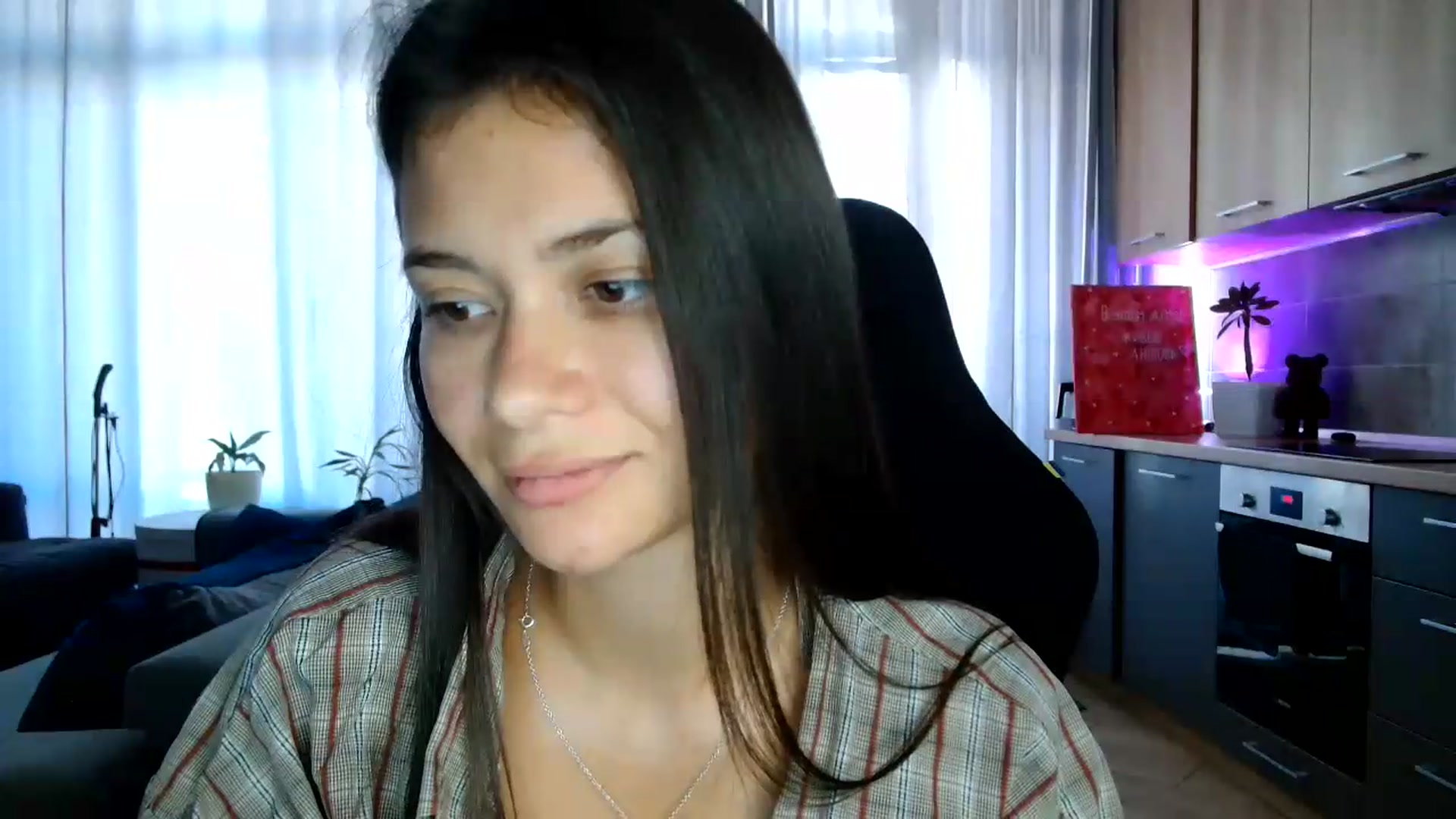 Gallery image thumbnail from FitXoxo's myfreecams stream on, 08/01/2026, 16:18 image 15 of 20