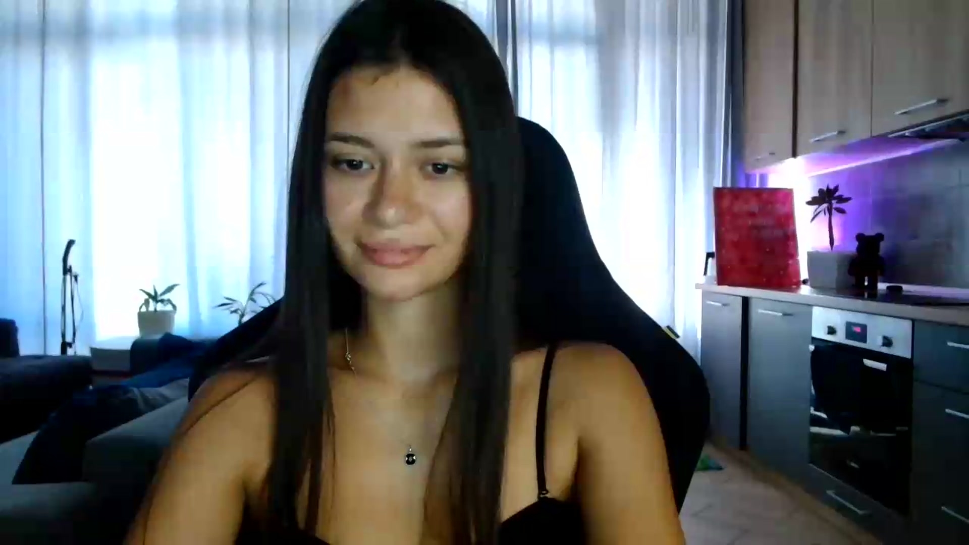 Gallery image thumbnail from FitXoxo's myfreecams stream on, 08/01/2026, 16:18 image 7 of 20