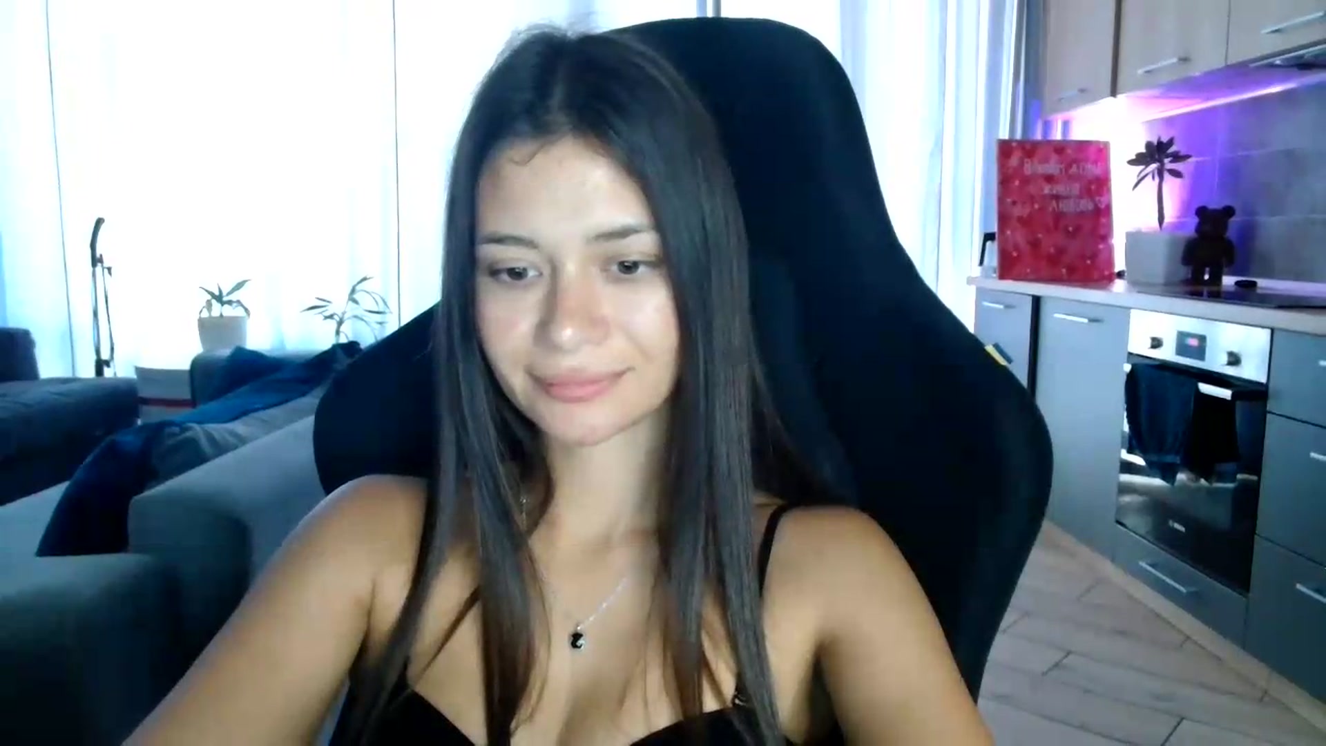Gallery image thumbnail from FitXoxo's myfreecams stream on, 08/01/2026, 16:18 image 5 of 20