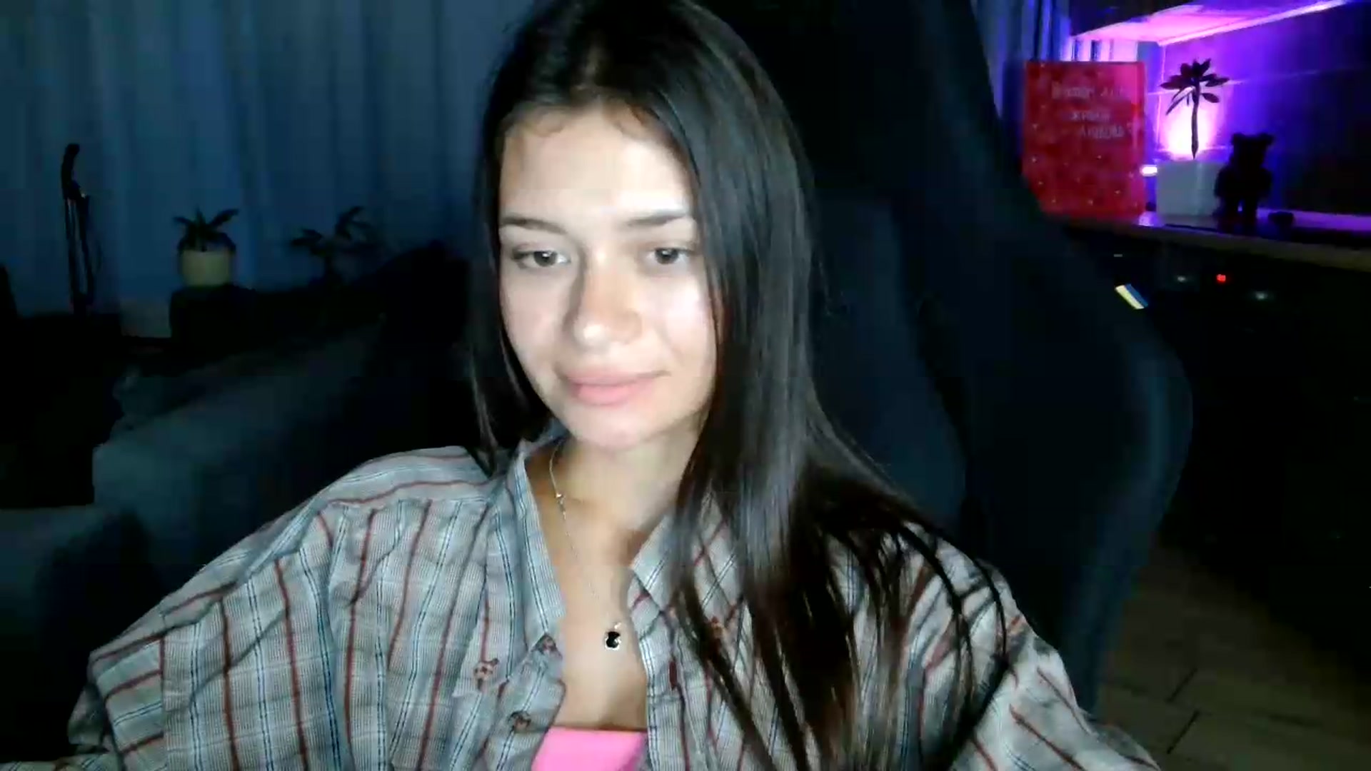 Gallery image thumbnail from FitXoxo's myfreecams stream on, 08/01/2026, 17:53 image 17 of 20