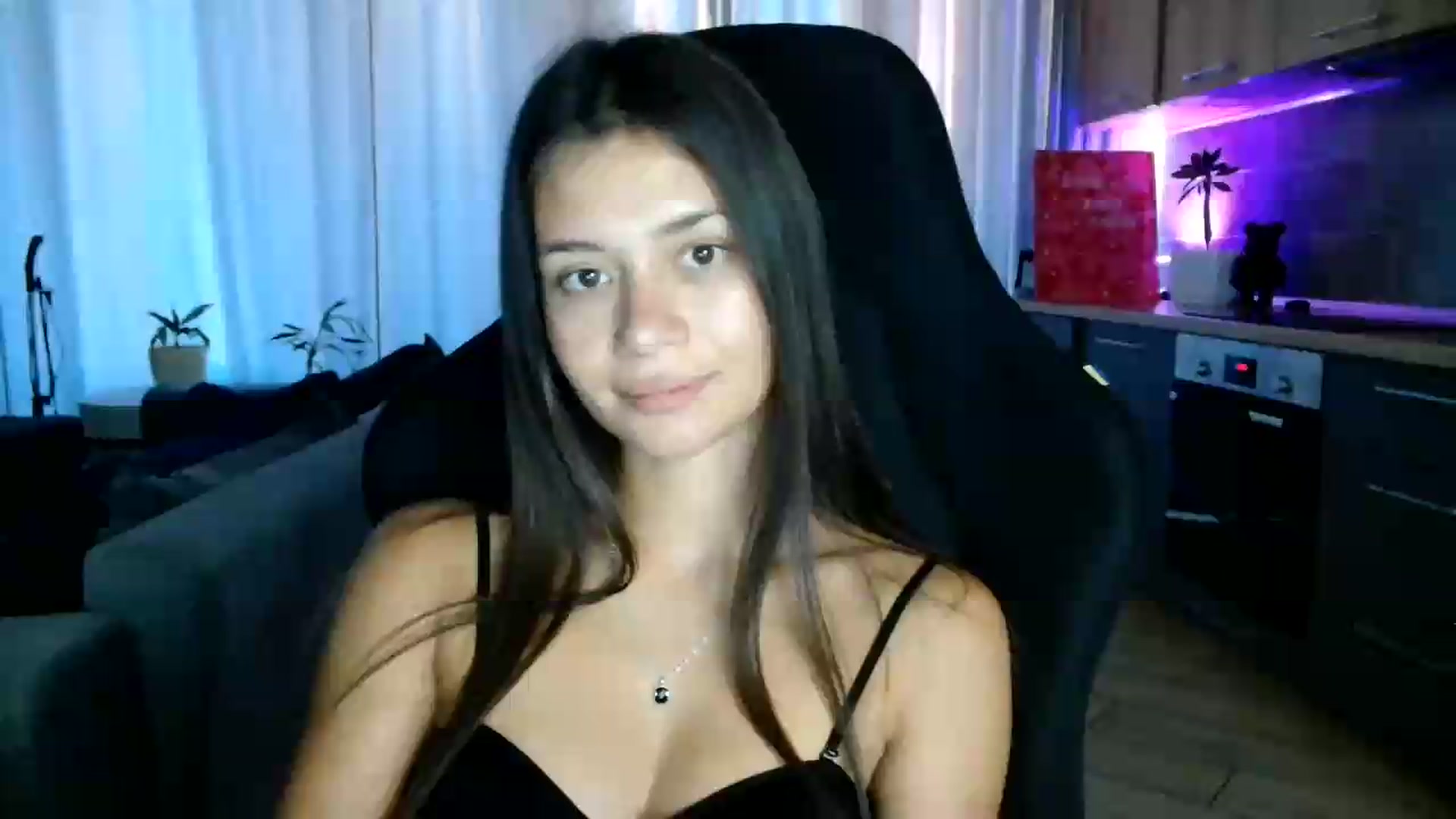 Gallery image thumbnail from FitXoxo's myfreecams stream on, 08/01/2026, 17:53 image 1 of 20